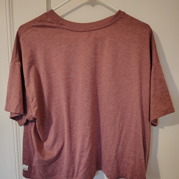 Vuori Dusty Rose T-Shirt - Picture 4 of 4